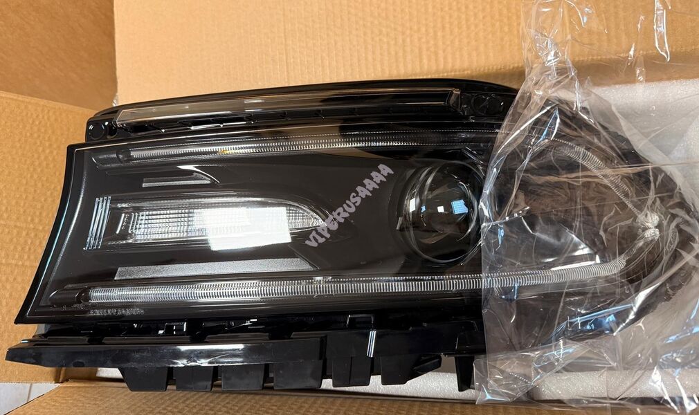 Lampa lewa Halogenowa +DRL 68214397AE