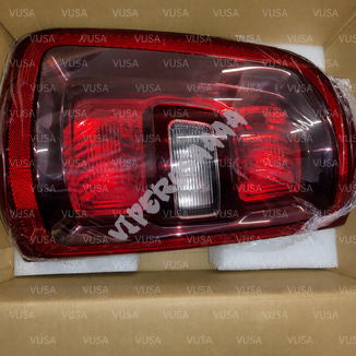 Lampa tył prawa + lewa 68531047AA+ 68531046AA - 2