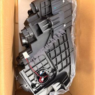 Lampa przednia lewa + prawa Xenon 68085419AG 68085418AG - 3