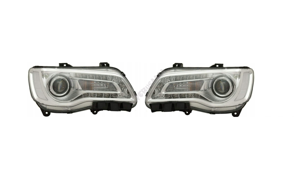 Lampa przednia lewa + prawa halogenowa 68402947AA 68402946AA