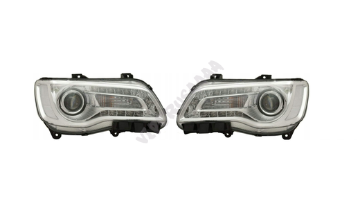 Lampa przednia lewa + prawa halogenowa 68402947AA 68402946AA