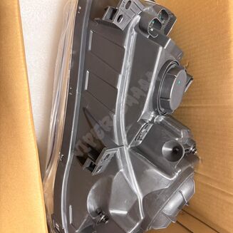 Lampa przednia prawa + lewa halogenowa Chrom 68143002AC 68143003AC - 3