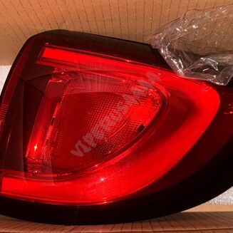 Lampa tył/tylna prawa LED 68229026AF - 2