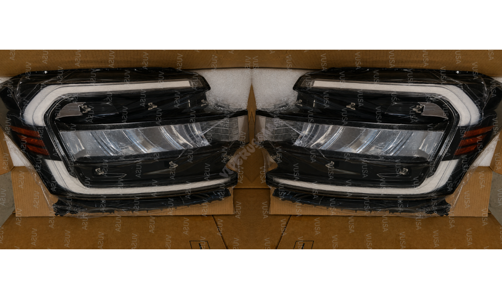 Lampa przednia prawa + lewa  LED NL1Z13008D NL1Z13008A